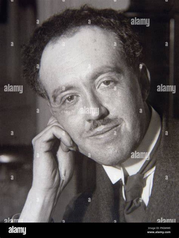 Louis de Broglie Louis de Broglie