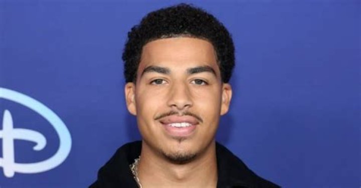 Marcus Scribner height is 6 feet 1