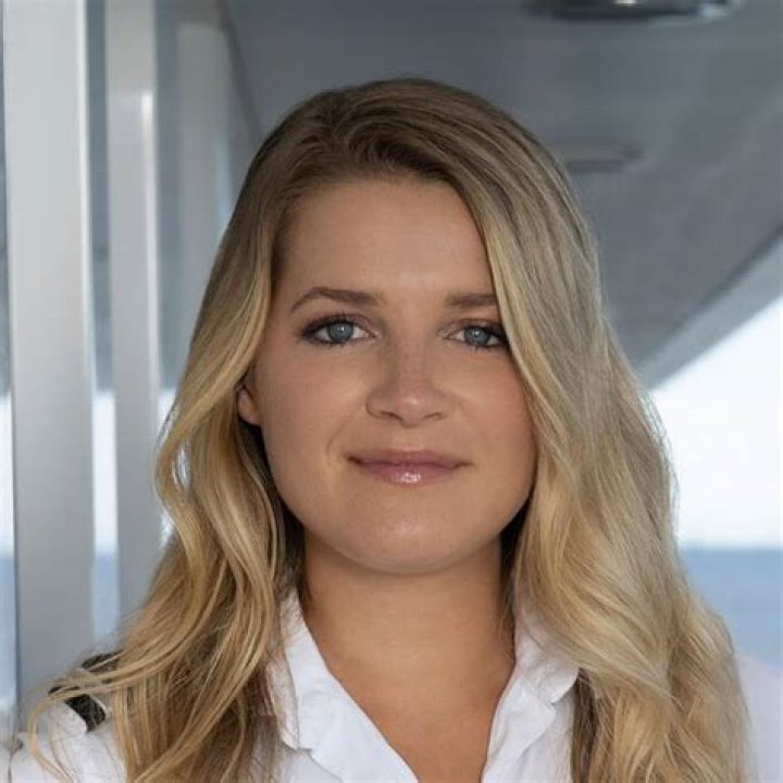 Margot Sisson biography
