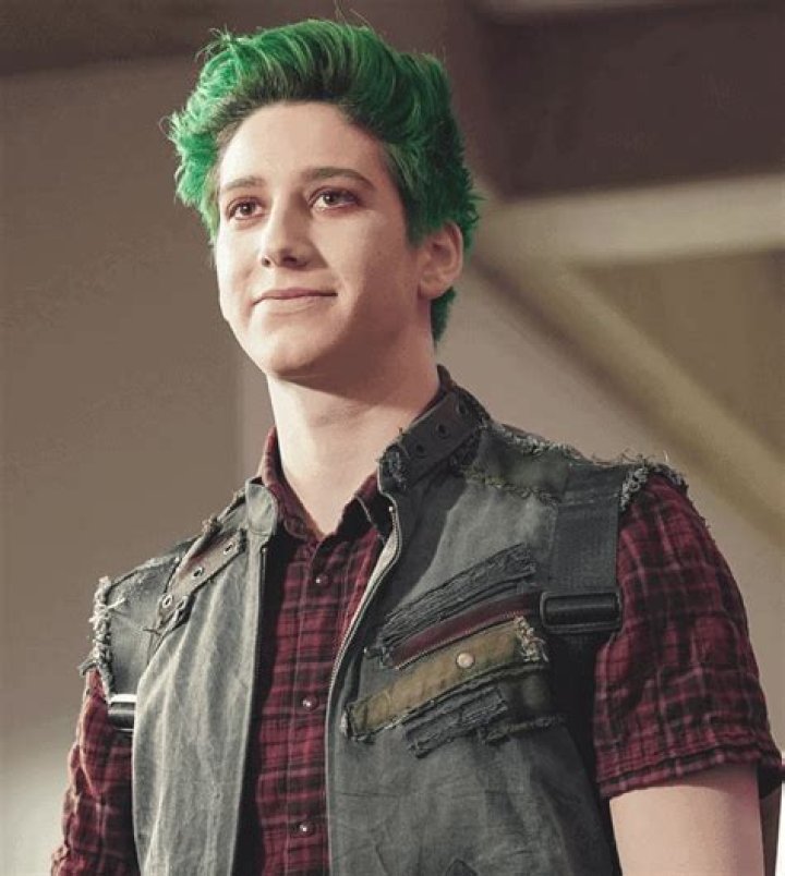 Milo Manheim Biography